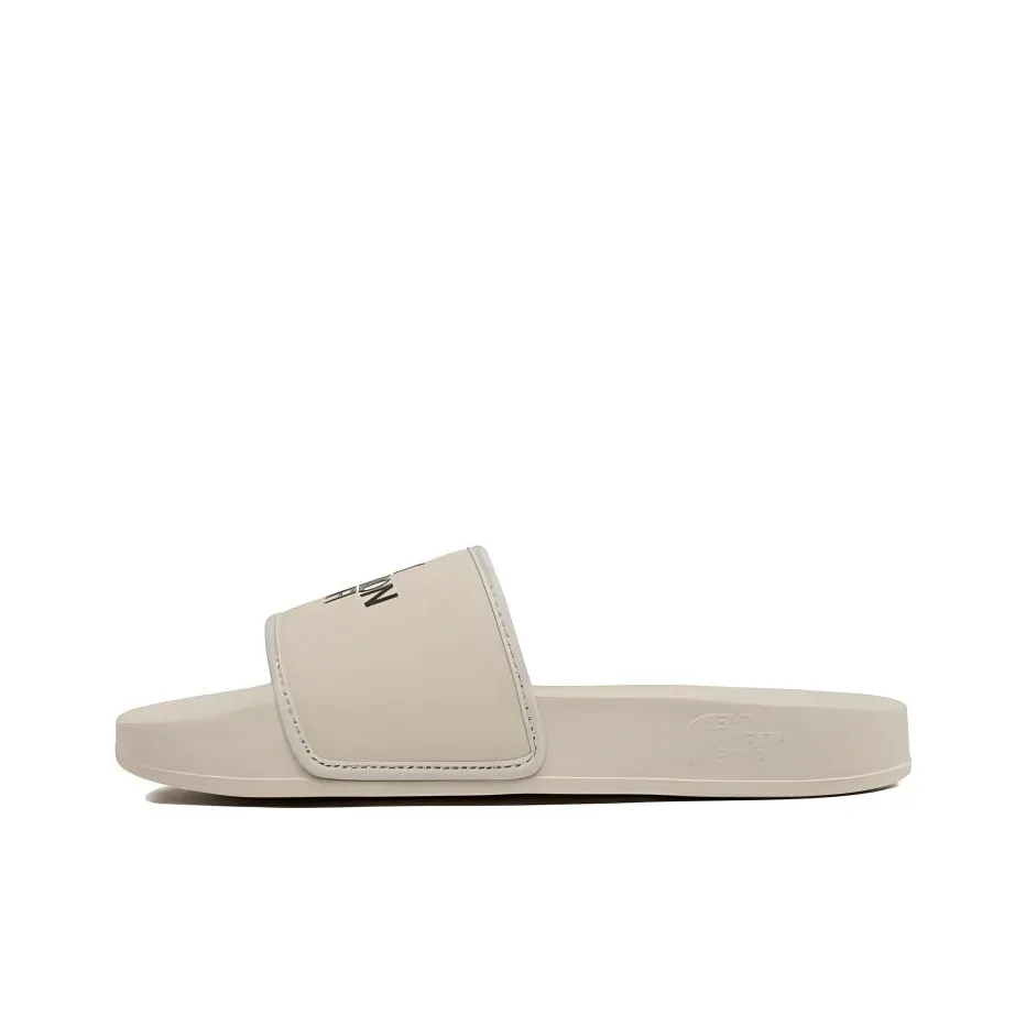 Useful Gifts For Mom Birthday Base Camp Iii Slides 'Tnf White'