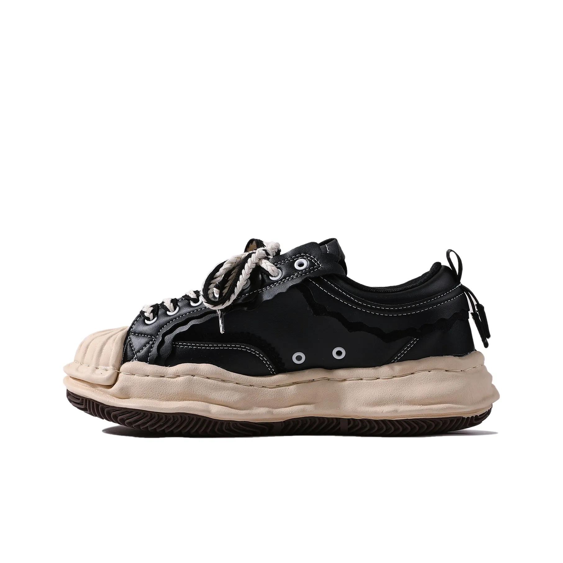 RO Low-Top Casual Shoes Unisex Black