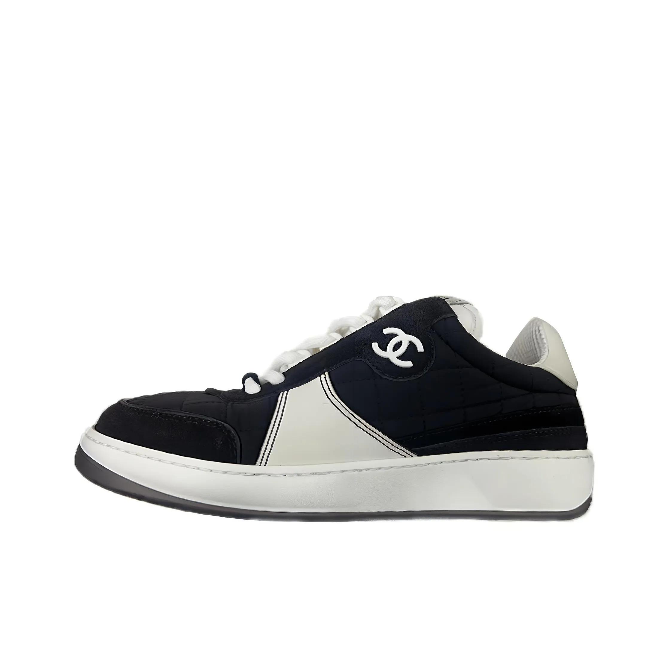 CHANEL Low Top Stylish Skateboarding Shoes Men's Black White