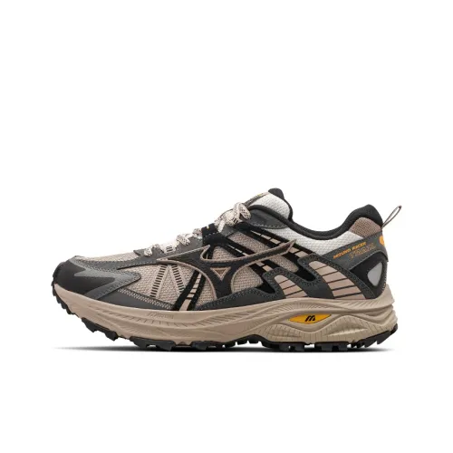Mizuno Racer Trail Беговые кроссовки Низкие Светло-янтарные Унисекс
