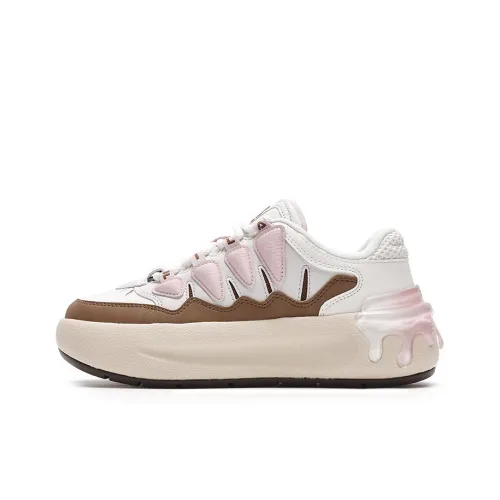 FILA CARROT 2 Кроссовки для скейтбординга Низкие Белые Middle Hundred/Жареный кокос Flakes Коричневые Женские