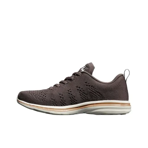 APL ATHLETIC PROPULSION LABS Беговые кроссовки Низкие Женские