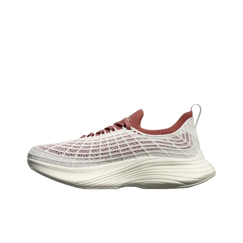 APL ATHLETIC PROPULSION LABS Беговые кроссовки Низкие Красный Женские