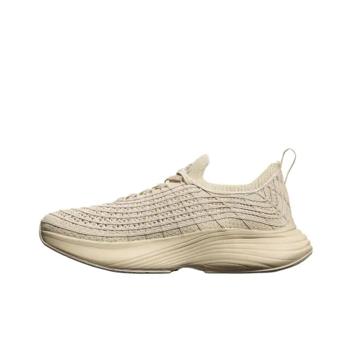 APL ATHLETIC PROPULSION LABS Беговые кроссовки Низкие Бежевые Мужские