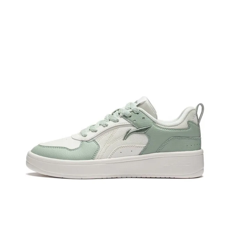 LiNing Spike Years Anti Slip Wear Resistant Breathable Height Increasing Low Top Skateboard Shoes Women's White Green