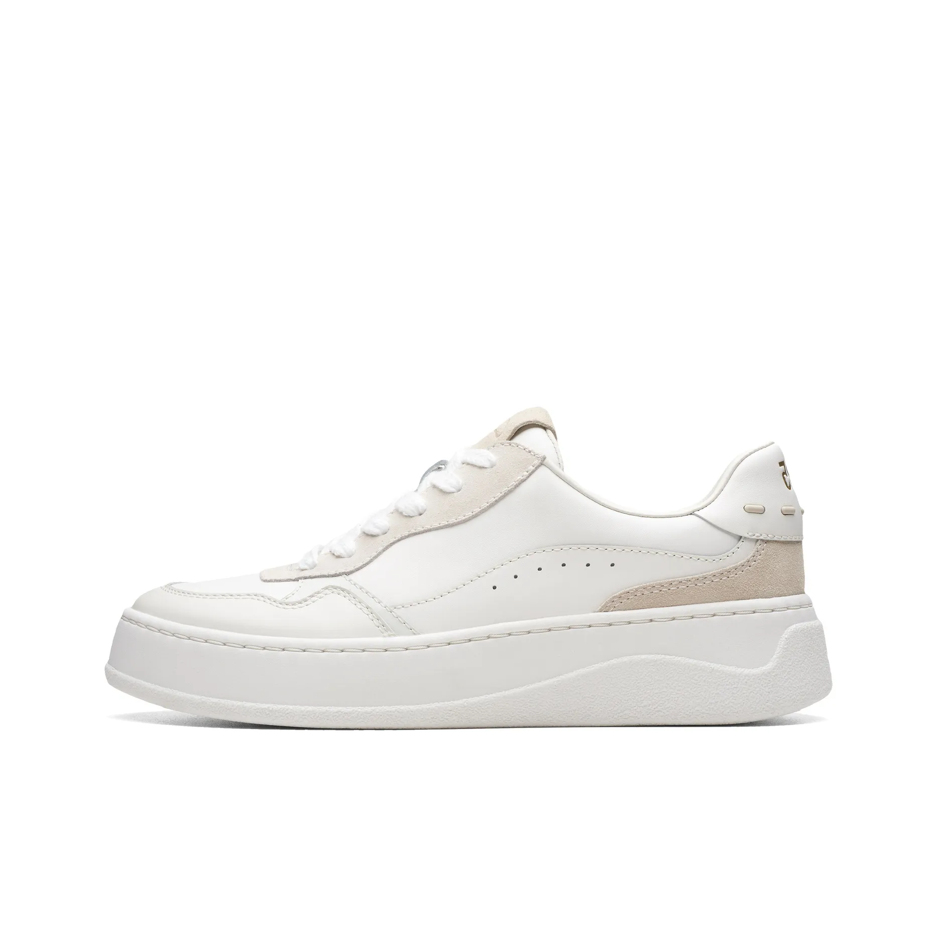 Clarks Lightweight Series Low Top Skateboard Shoes Women's White