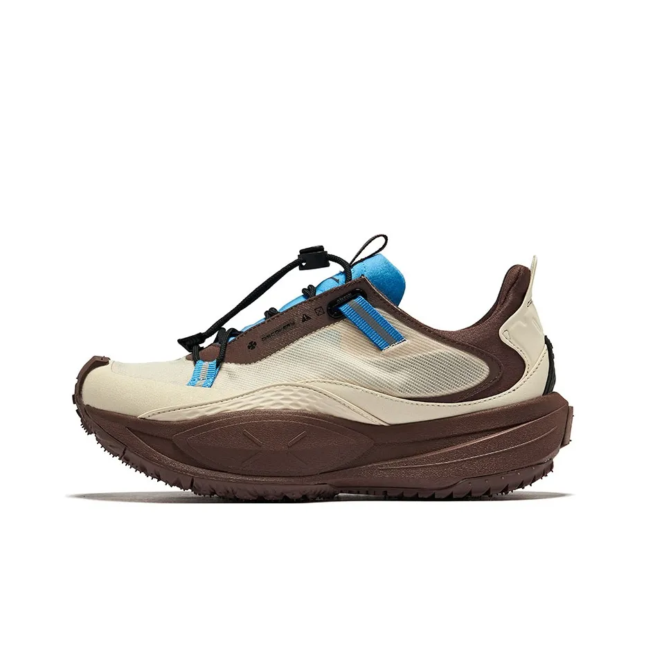 Erke Mountain Realm Breathable Slip Resistant Low Top Casual Shoes Women's Warm Linen Coffee