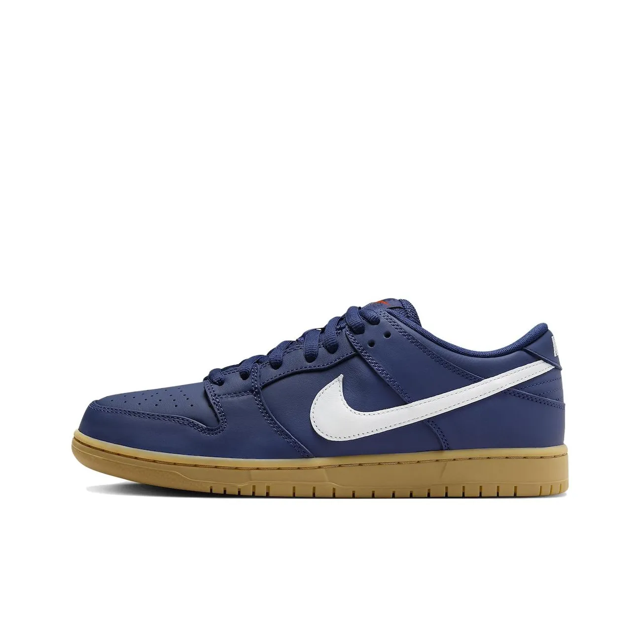 nike air zoom strong for running boards for women