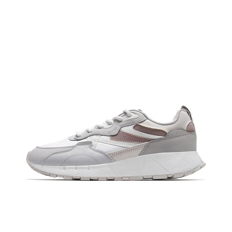 XTEP Vintage Series 70 Path Slip Resistant And Abrasion Resistant Coverage Low Top Sports Casual Shoes Men's White Gray