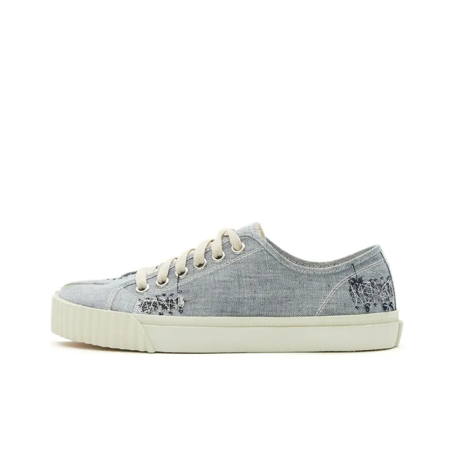 Maison Margiela Tabi Canvas Shoes Women's Low Top Light Blue
