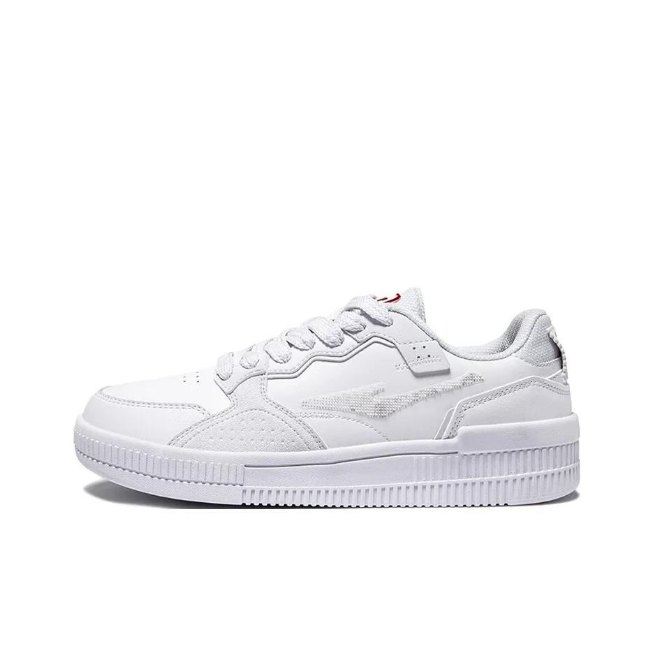 Erke Caramel Latte Low Top Skateboard Shoes Women's White Red