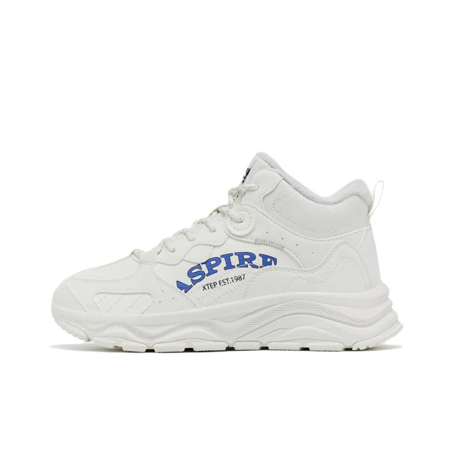 XTEP Red Cliff Хлопок Slip-перчатка Устойчивый к истиранию MID Топ Спортивная повседневная обувь Женская Парусный белый