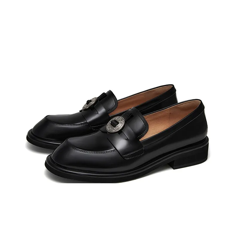 Marie Claire Гравированные Украшения Лоферы Женские Черные