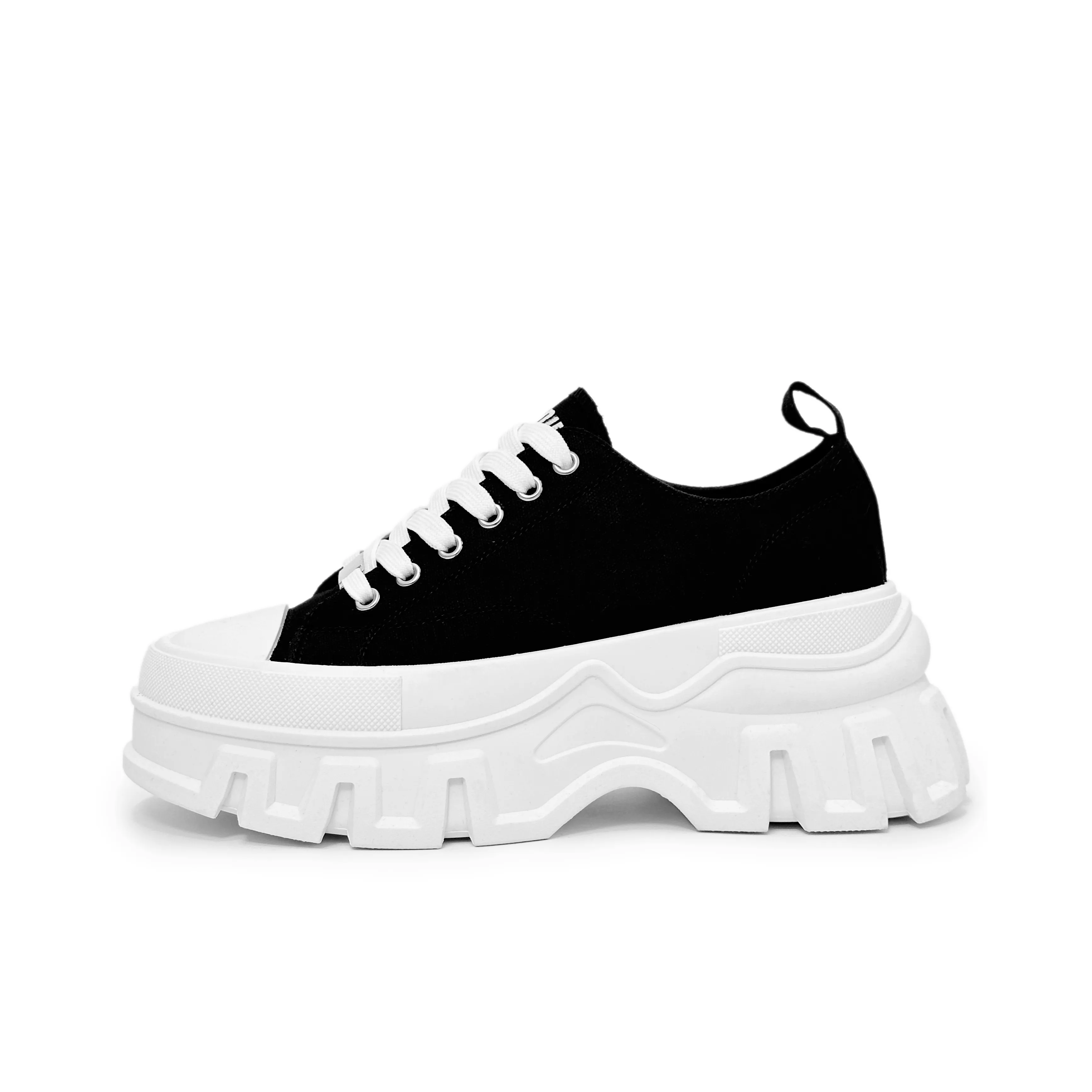 A shoe ideal for water activities that takes less time to dry is what you prefer