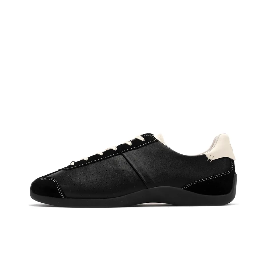 FOOT INDUSTRY Foot Industry Low Top German Army Trainers Unisex Black/Antique White