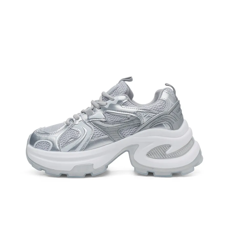La Chapelle Abrasion Resistant Slip Resistant Low Top Chunky Sneakers Women's