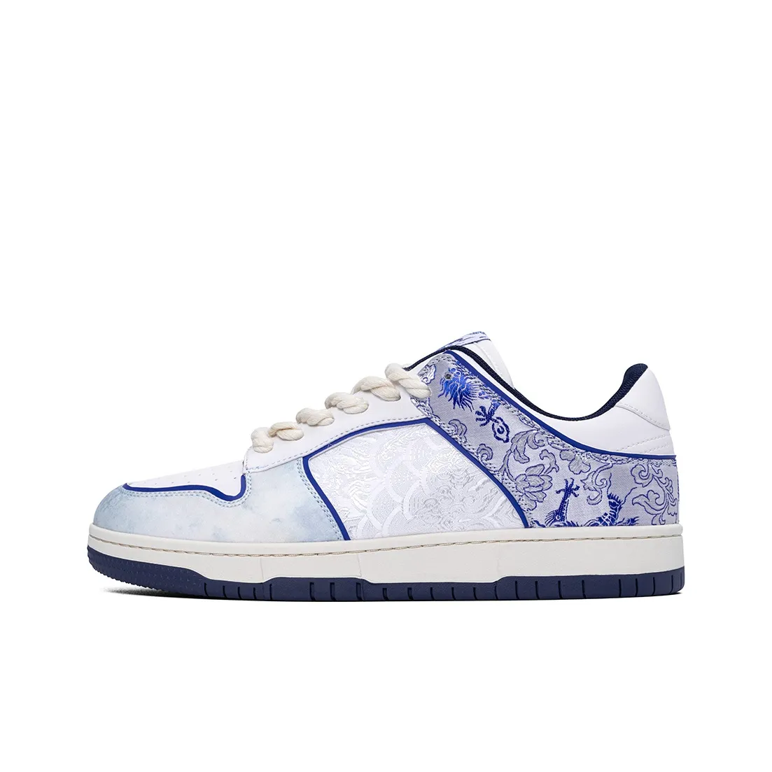 MR.A Country Style Series Low-Top Skateboard Shoes Men's Blue And White Porcelain