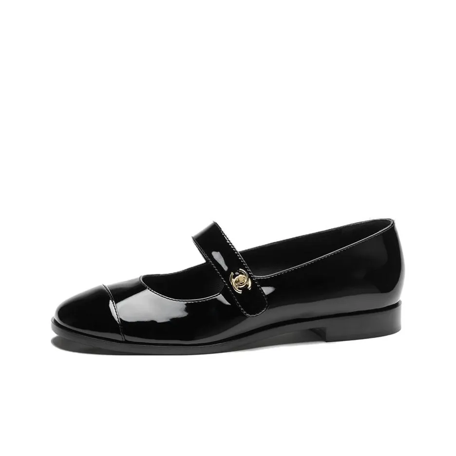 CHANEL Women's Casual Shoes Women's Black