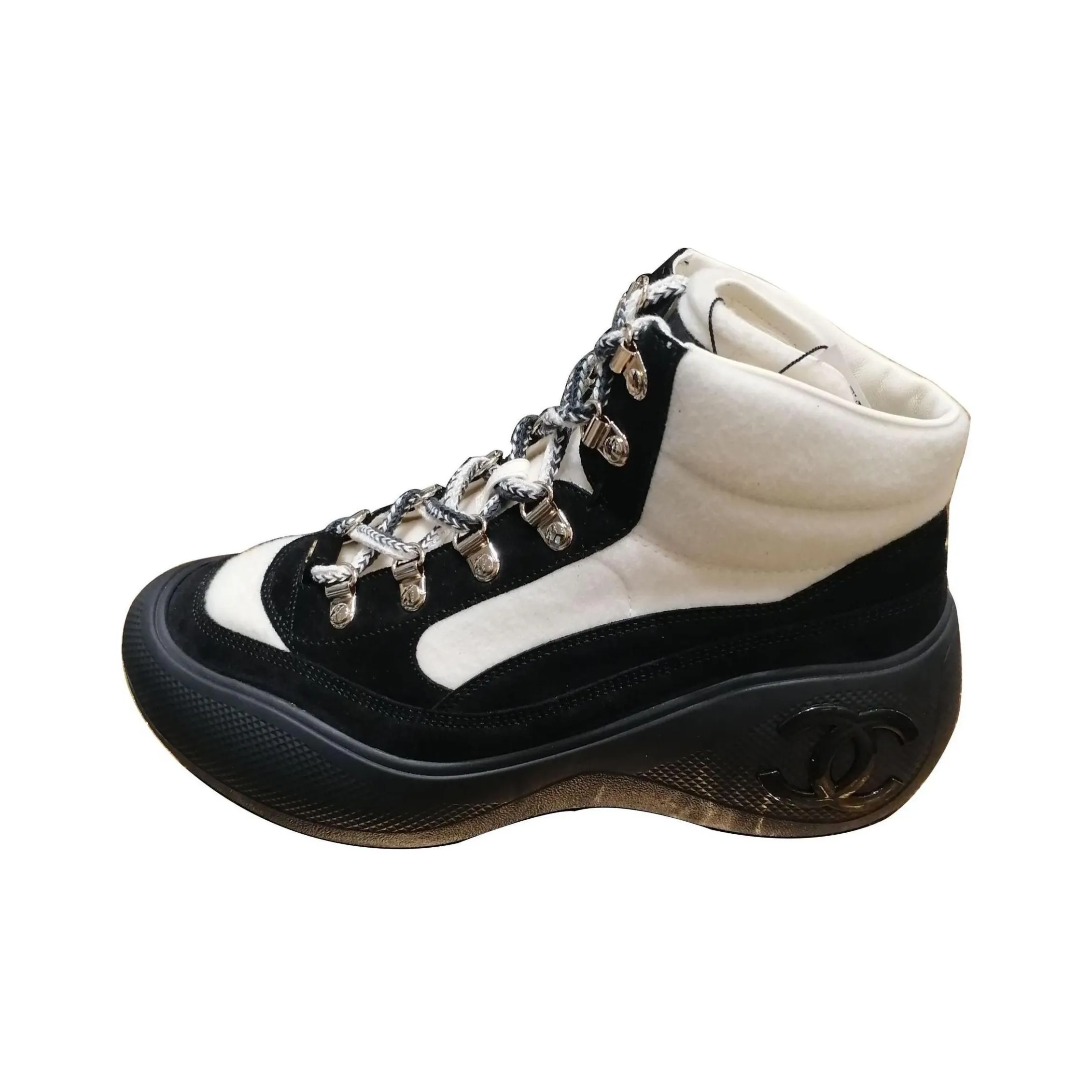 CHANEL High top Casual Shoes Women's Ivory White And Black