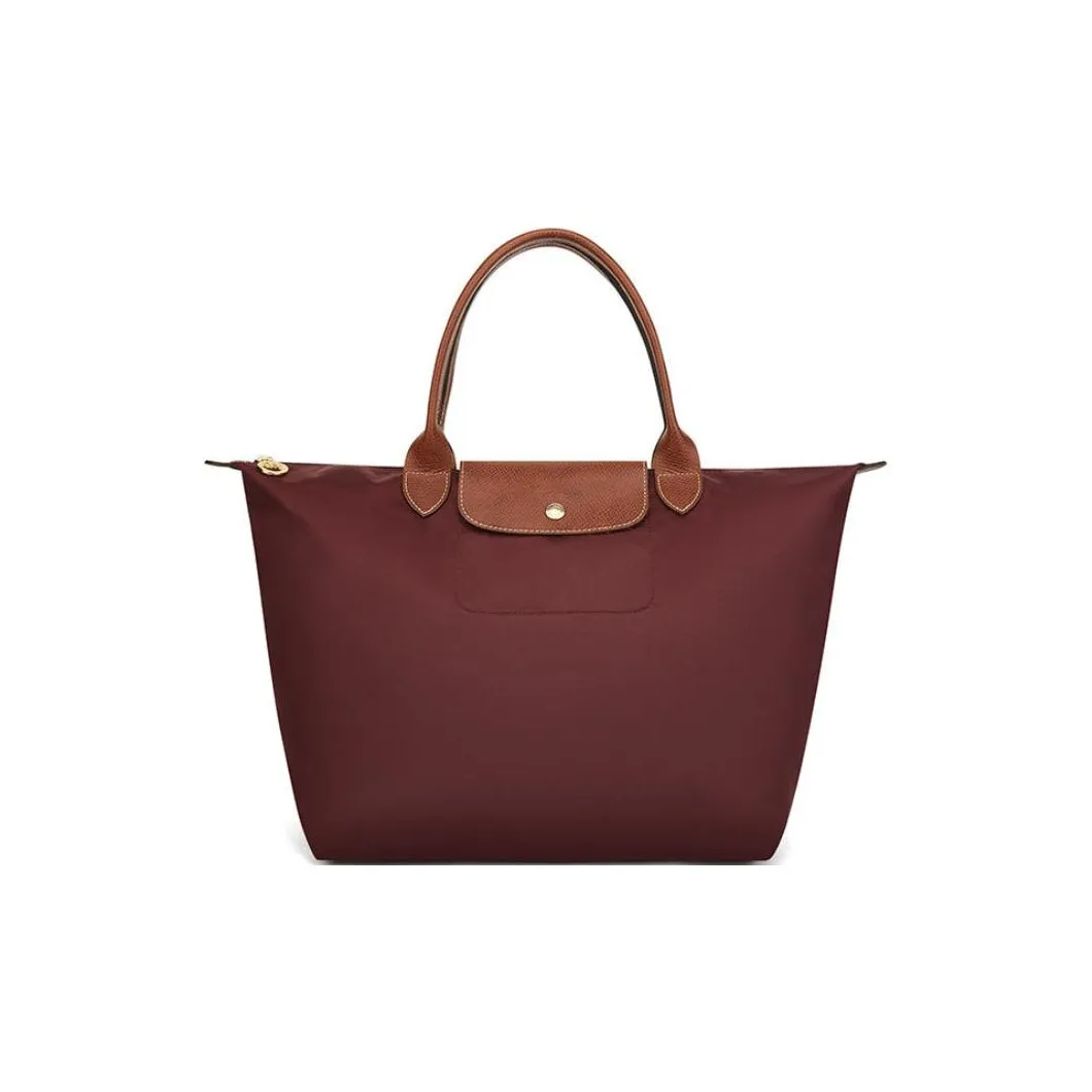 jacquemus la vague shoulder bag item