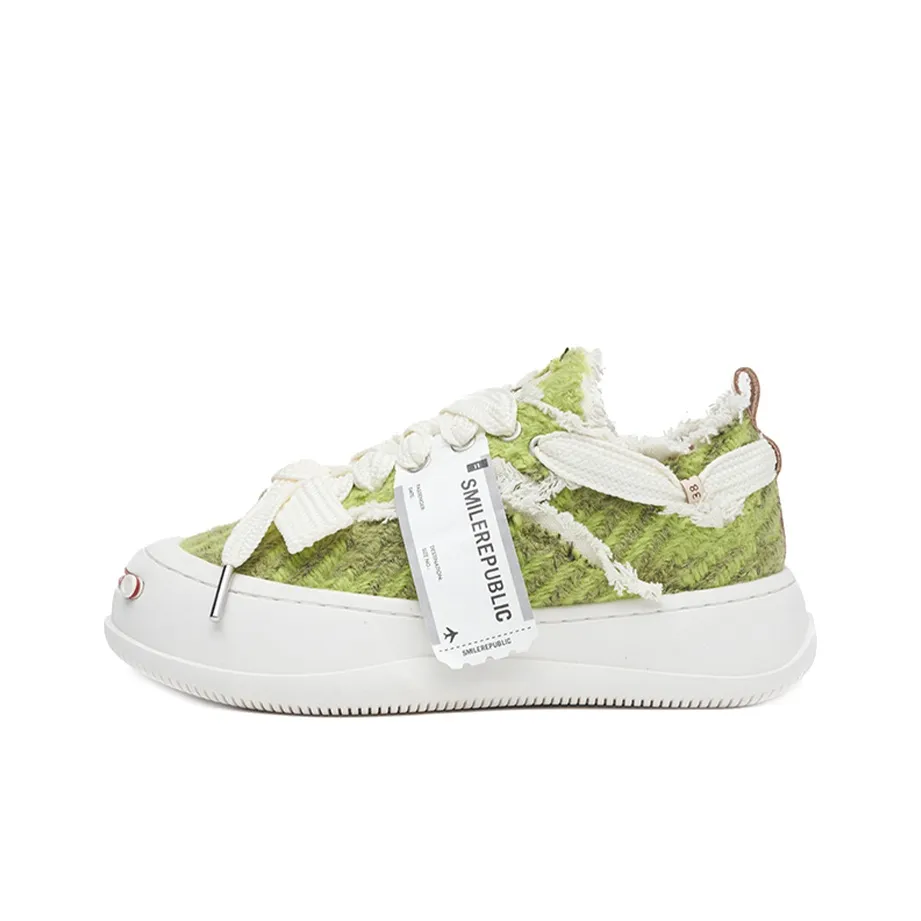 SMILEREPUBLIC Laugh Series ' Back To Earth ' Abrasion Resistant Low Top Canvas Shoes Unisex Olive Green