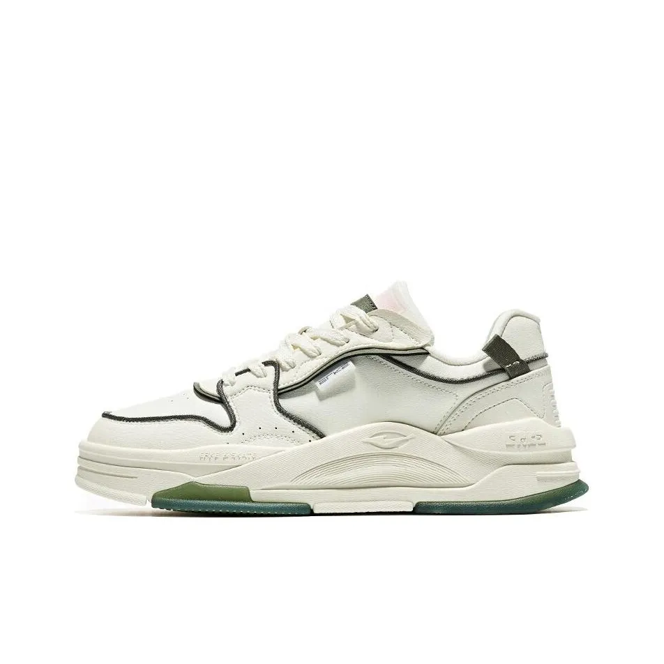 Erke White Peach Wear-Resistant Slip-Resistant Low-Top Skateboard Shoes Women's White Green
