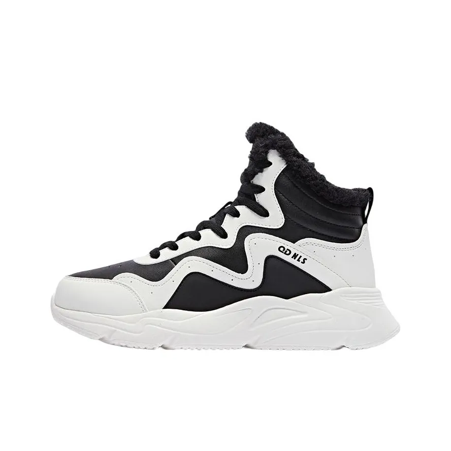QIAODAN Anti Slip And Wear Resistant Warm High Top Sports Casual Shoes Women's Black White