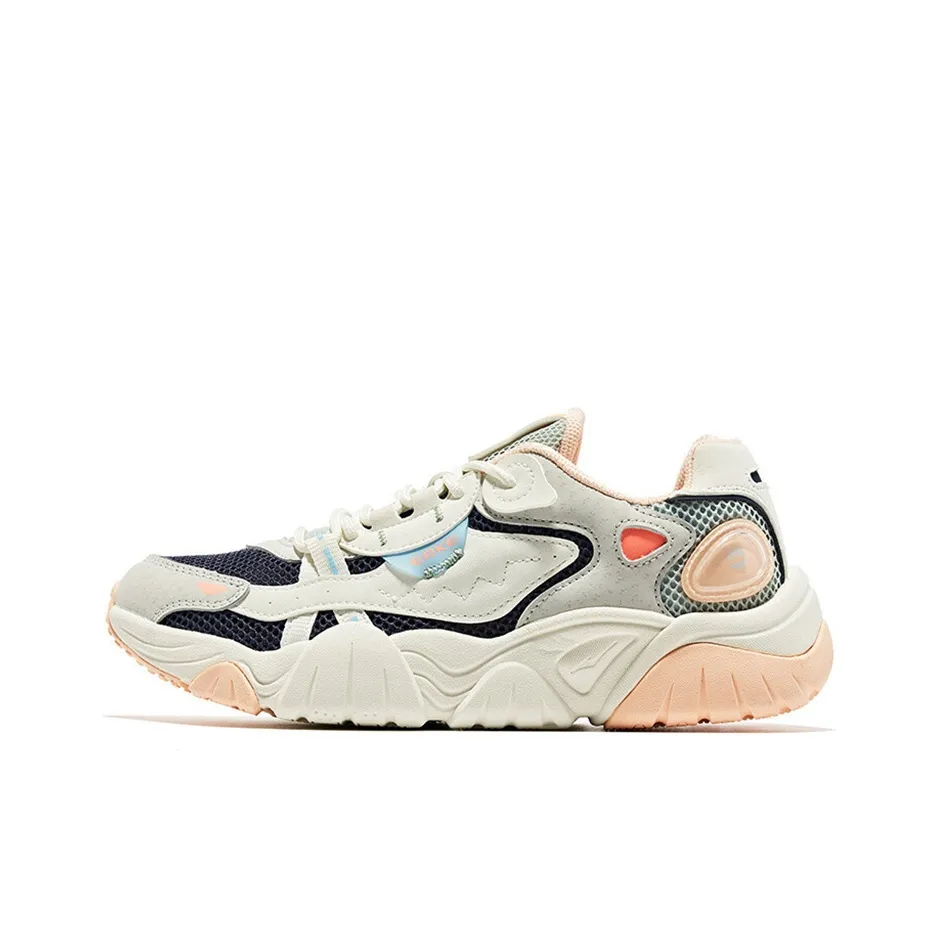 Erke Casual Shoes Women's Low Top Ivory White/Navy Blue