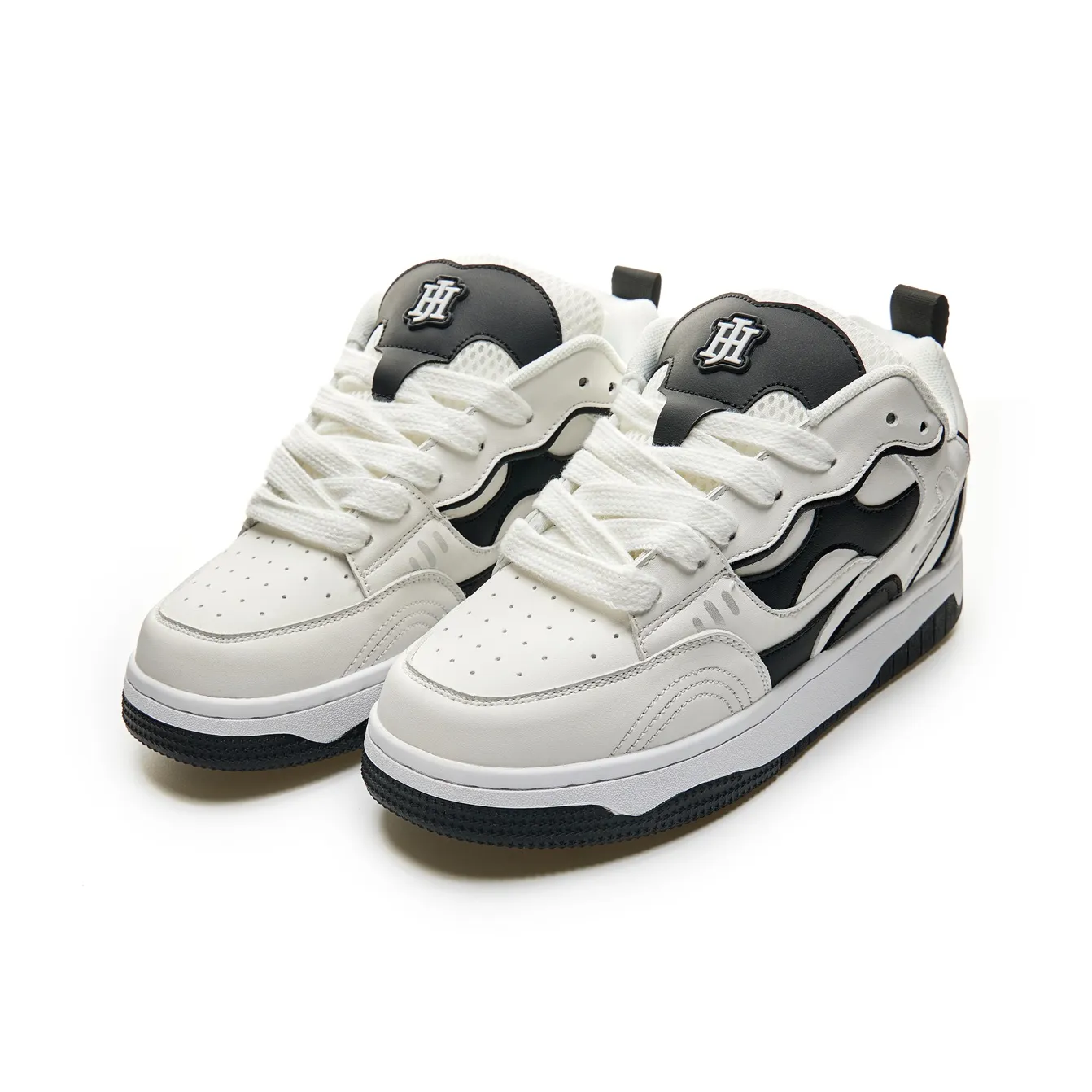 HLA JEANS Slip Resistant, Abrasion Resistant, Lightweight, Breathable Low Top Skateboard Shoes Unisex