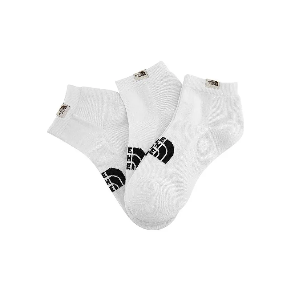 Christmas Plastic Tablecloth 3 Pack White