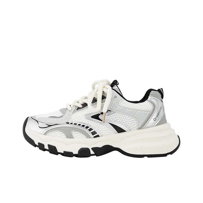 KARLIE KELLER Low-Top Chunky Sneakers Women's Black White