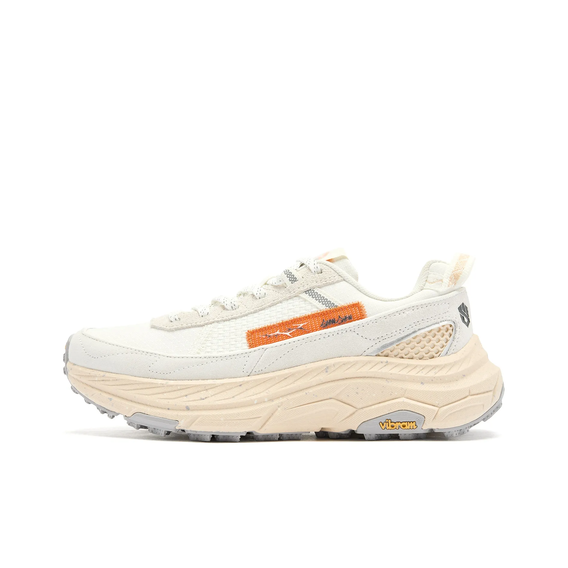 QIAODAN Mountain God 2 LITE Running Shoes Women's Low Top Ivory/Dust