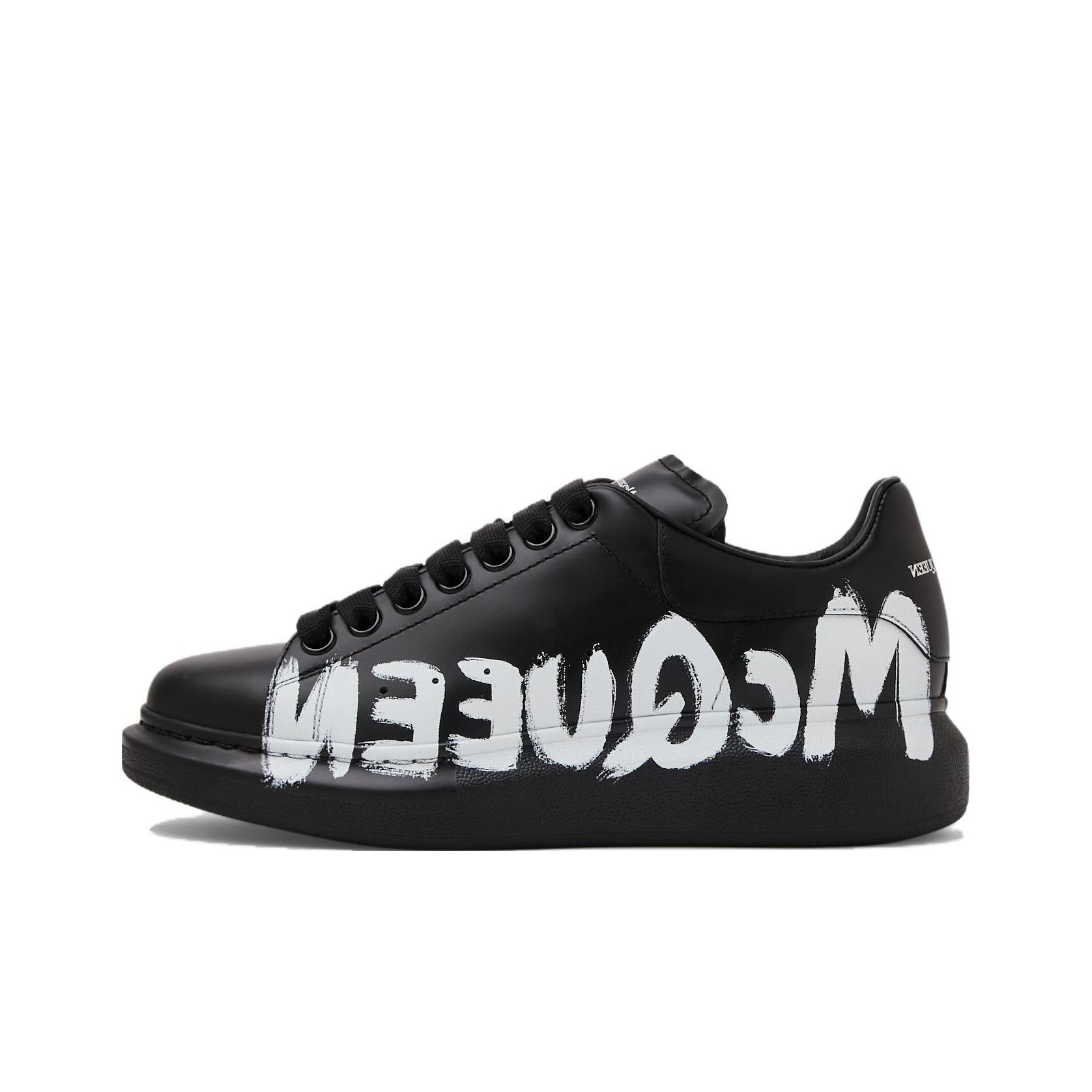 スニーカー Alexander McQueen  Sneakers Women Fabric Black Women's Oversized Sneaker in Black | McQueen US