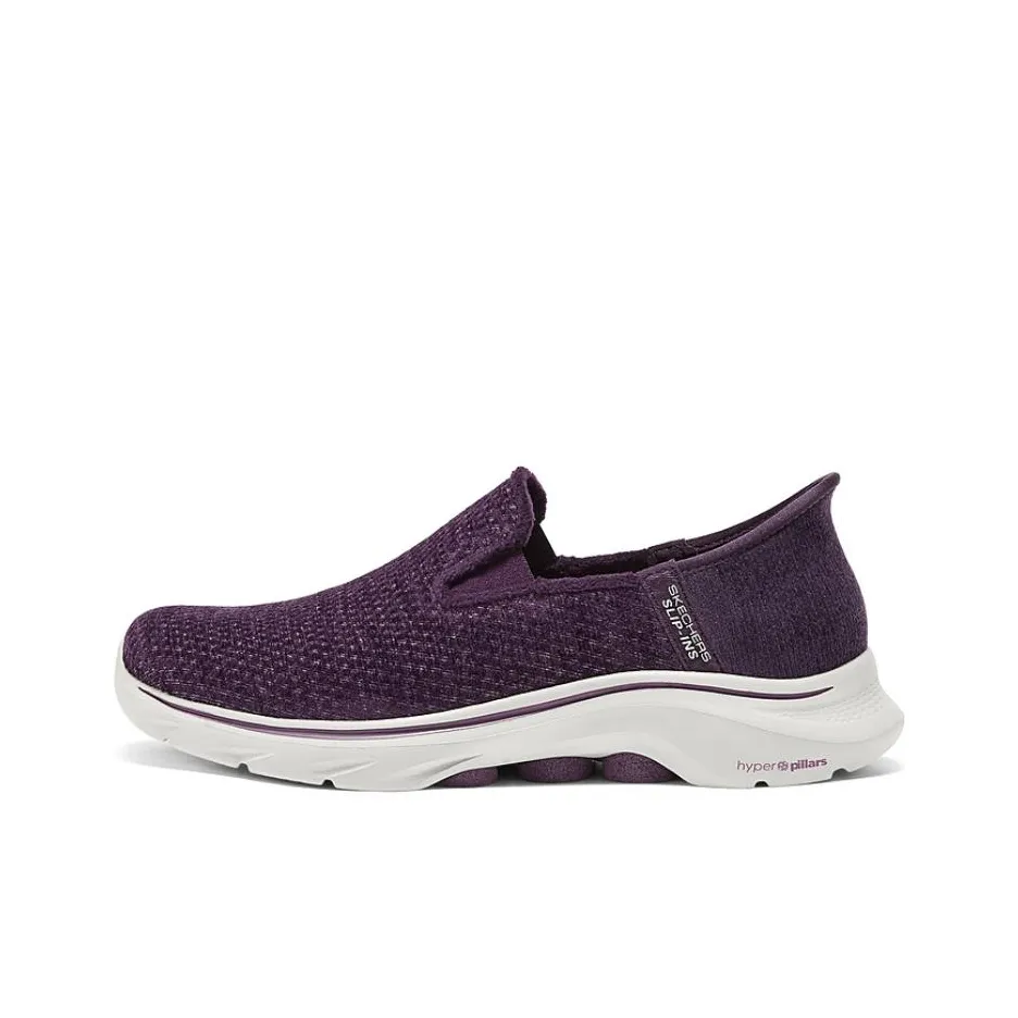 Skechers Women's GO WALK Low Top Casual Shoes Women's Burgundy