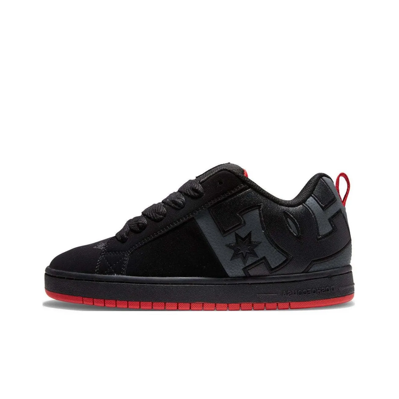 DC Shoes Low Top Skateboard Shoes Men's Black Red