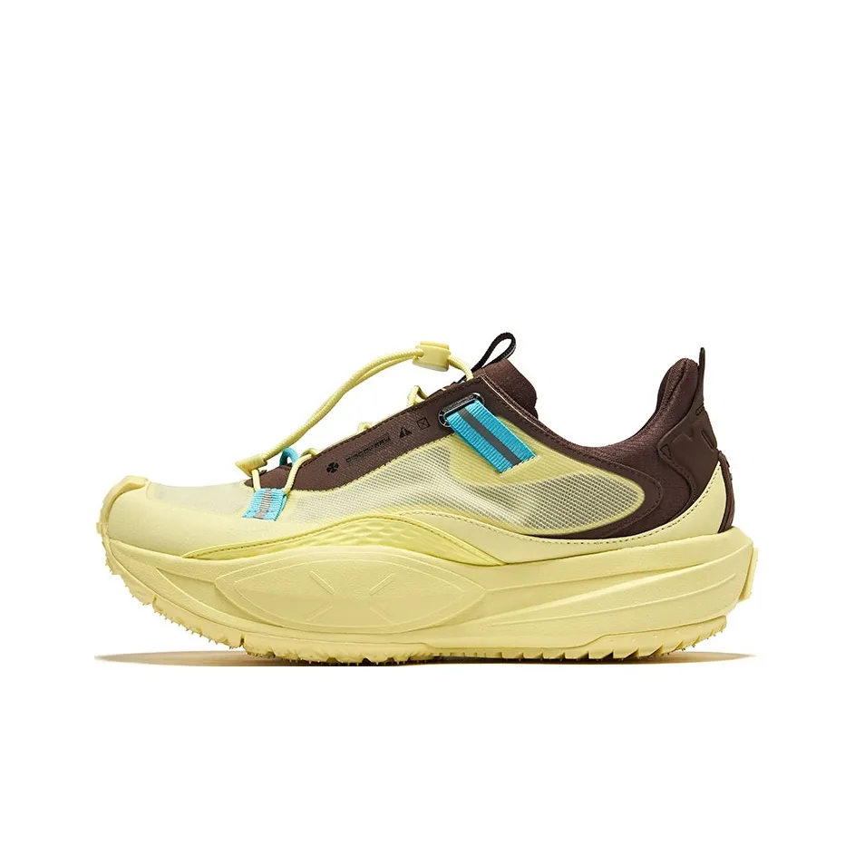 Erke Trailmaker Realm Breathable Slip Resistant Low Top Casual Shoes Men's Ice Sand Yellow Coffee