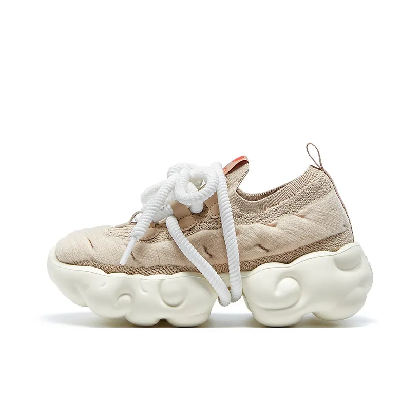 U.IN Painted Travel Cloud Collection Low Top Chunky Sneakers Women's