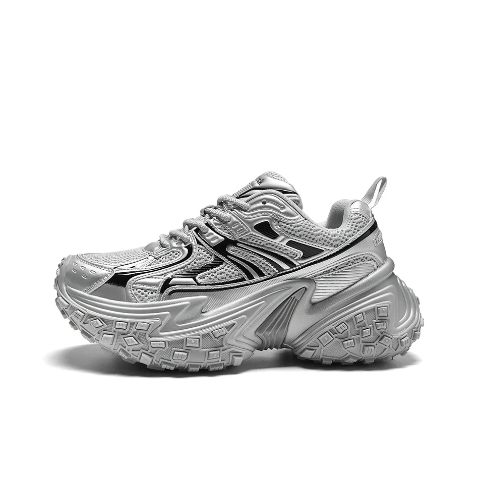 B.Duck Ice Spike Series Height Increasing Wear-Resistant Slip-Resistant Low-Top Chunky Sneakers Unisex