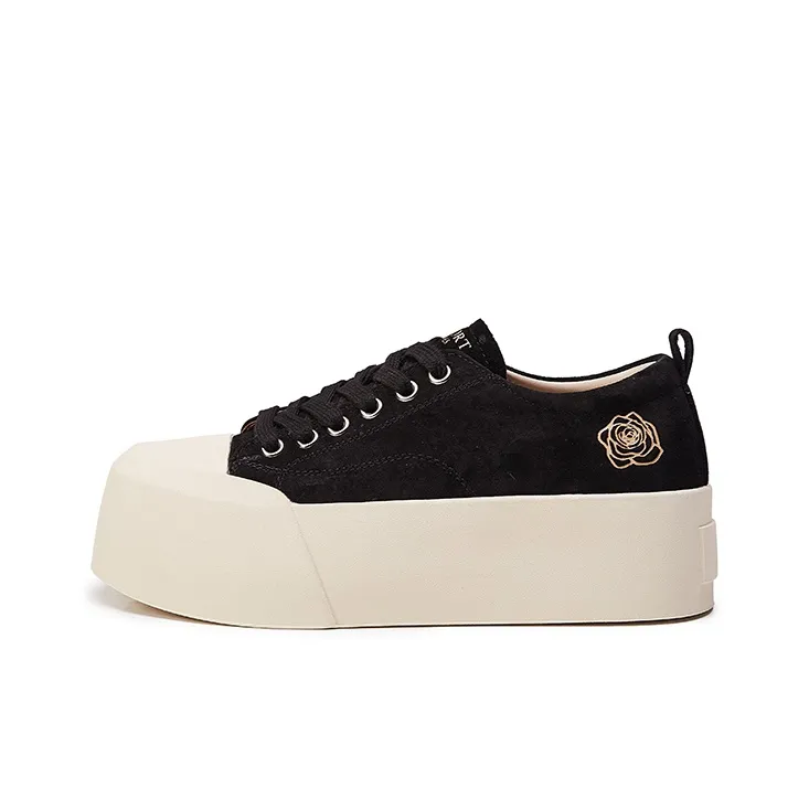Bull Charm Low Top Canvas Shoes Women's Black