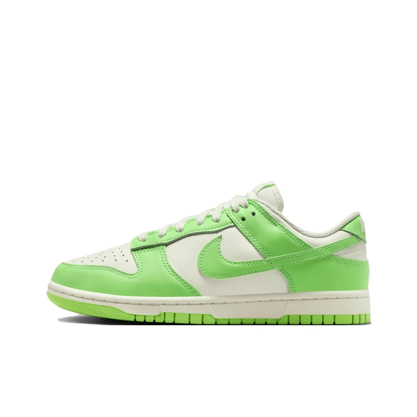 Nike Dunk Low Green Strike Women's