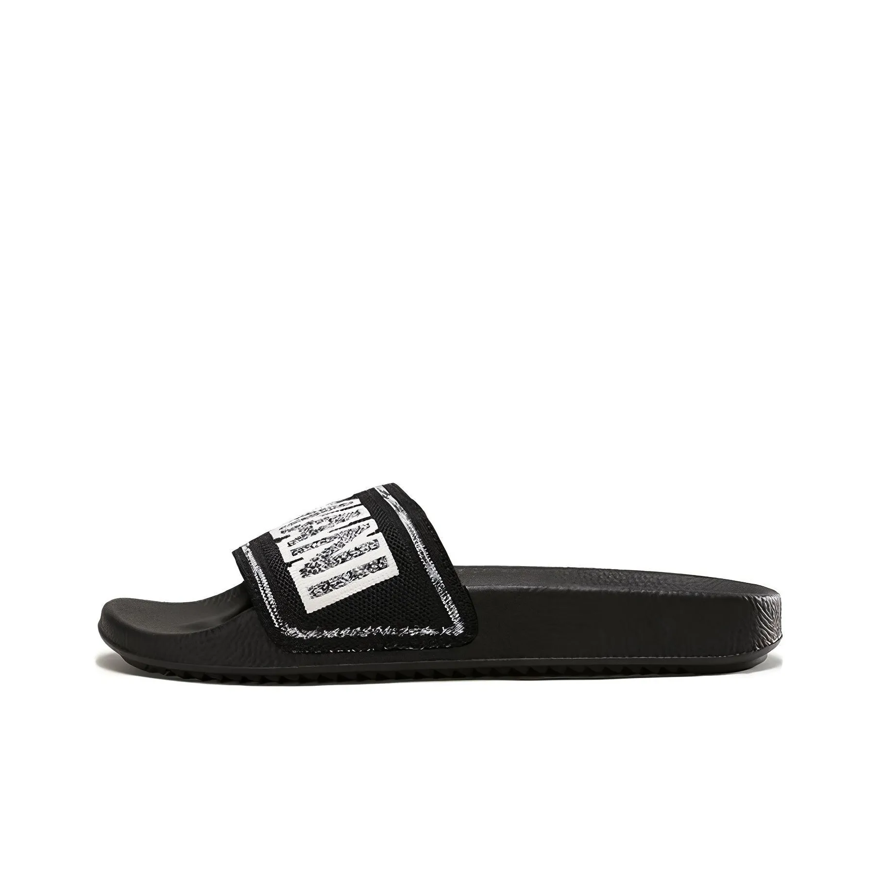 EMPORIO ARMANI Слипоны Мужской Черный Белый