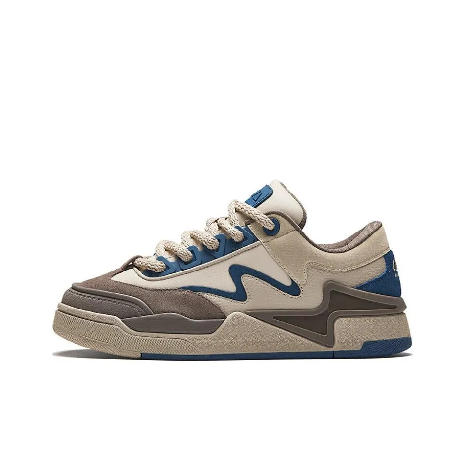 Anta Non slip Wear resistant Shock Absorption Low Top Skateboard Shoes Men's Beige Brown Blue