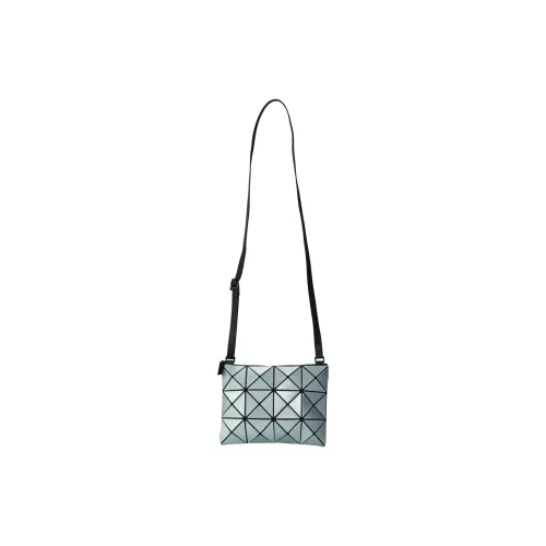 ISSEY MIYAKE Сумки через плечо Женские