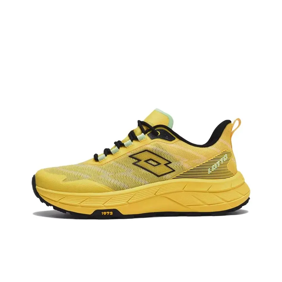 LOTTO Slip-resistant Abrasion-resistant Low Top Альпинистская обувь Женская Желтая