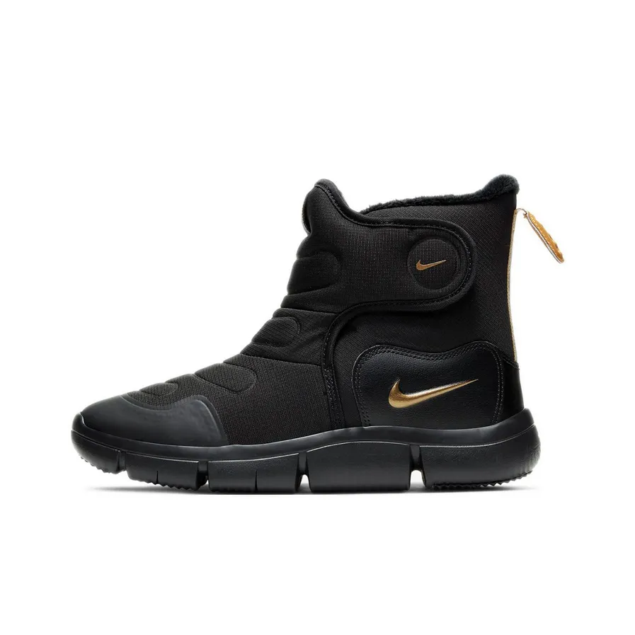 Nike Novice Boot 'Black/Wolf Grey/Metallic Gold' GS