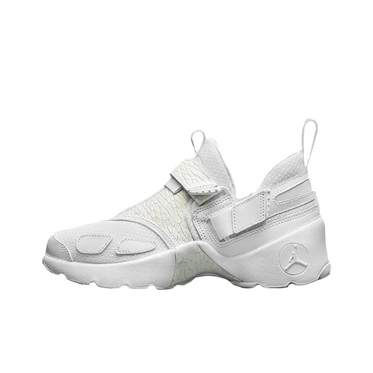 Jordan Trunner LX Heiress Frost White GS