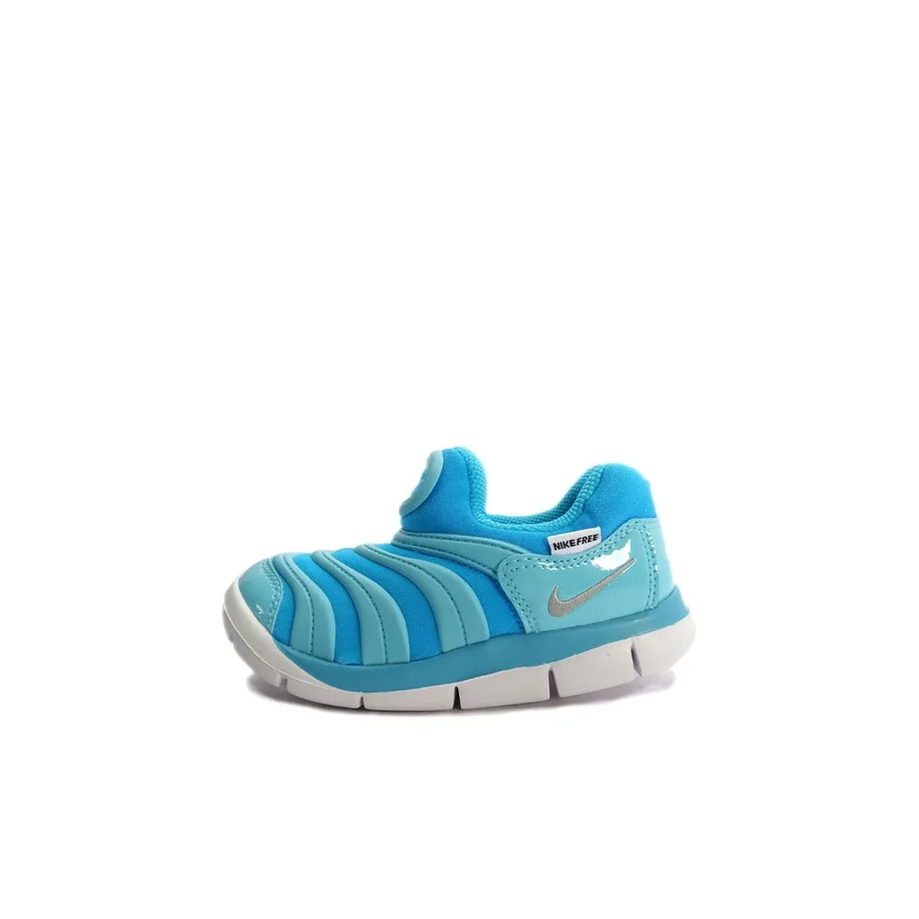 Nike Dynamo Free Low Top Athletic Shoes Lake Blue Infant And Toddler