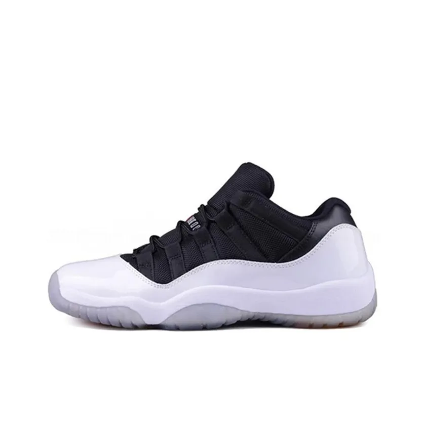 Jordan 11 Retro Low Tuxedo GS