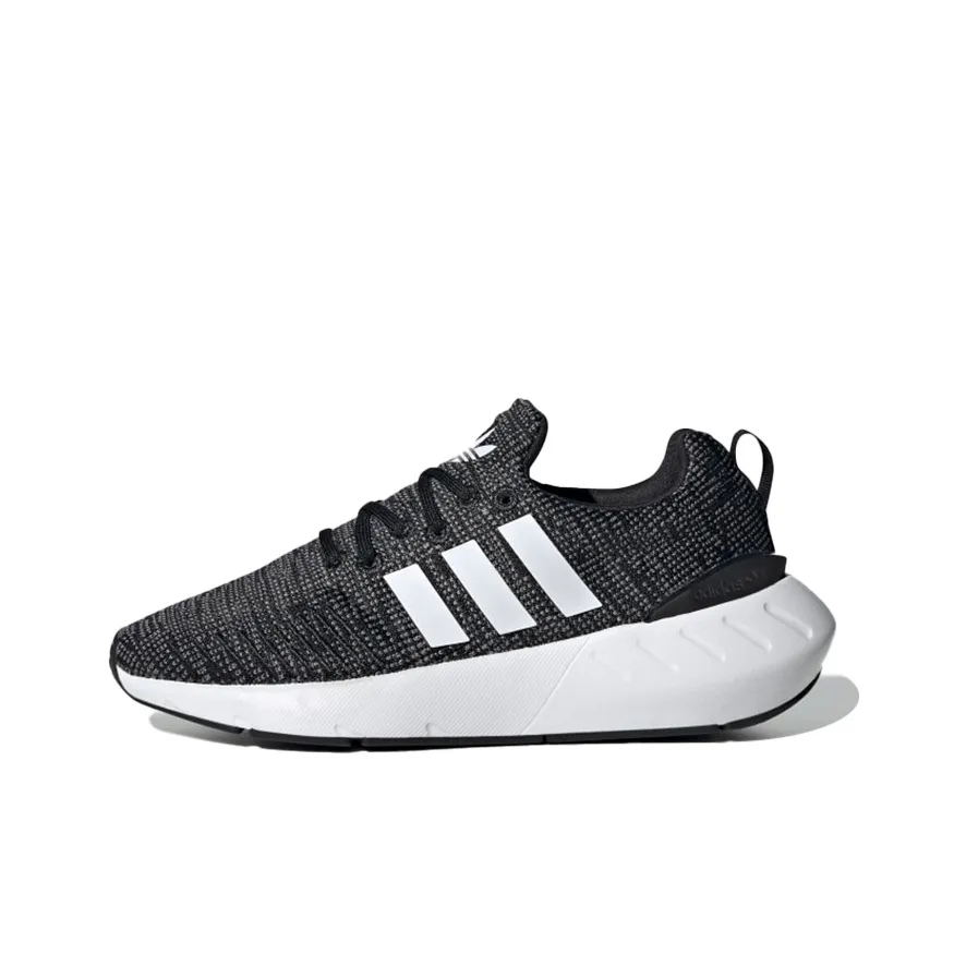 Adidas Originals Swift Run 22 J Устойчивый к истиранию низкий топ Детские беговые кроссовки Черный Белый