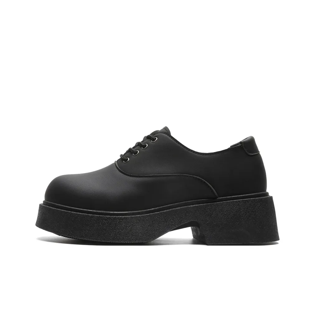 Wooden Rabbit Low Top Casual Shoes Unisex
